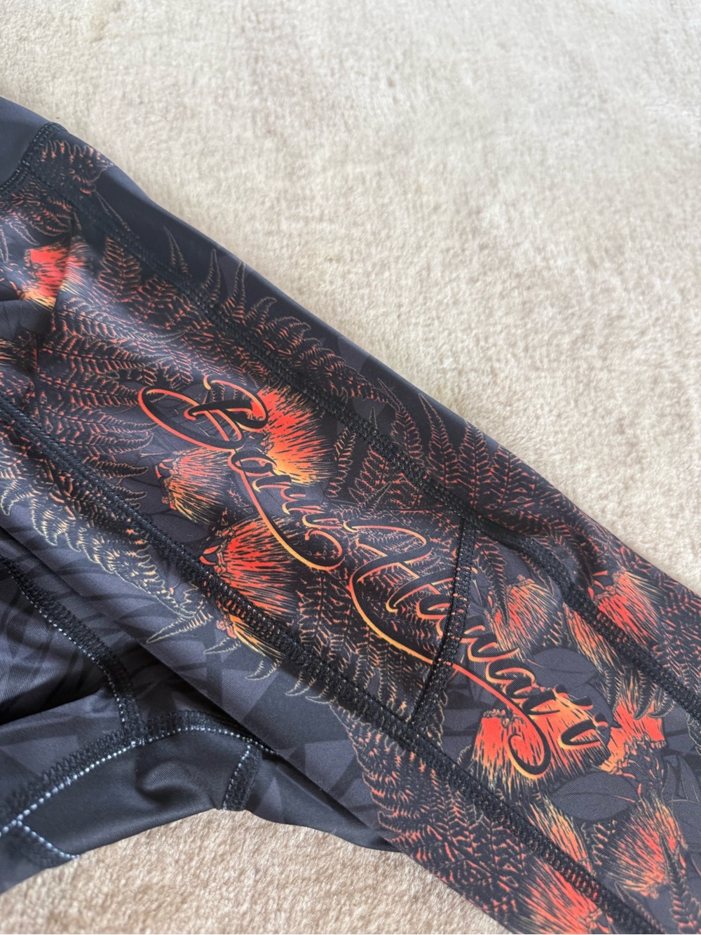 Born Hawaii Palapalai+ Ohia Leggings